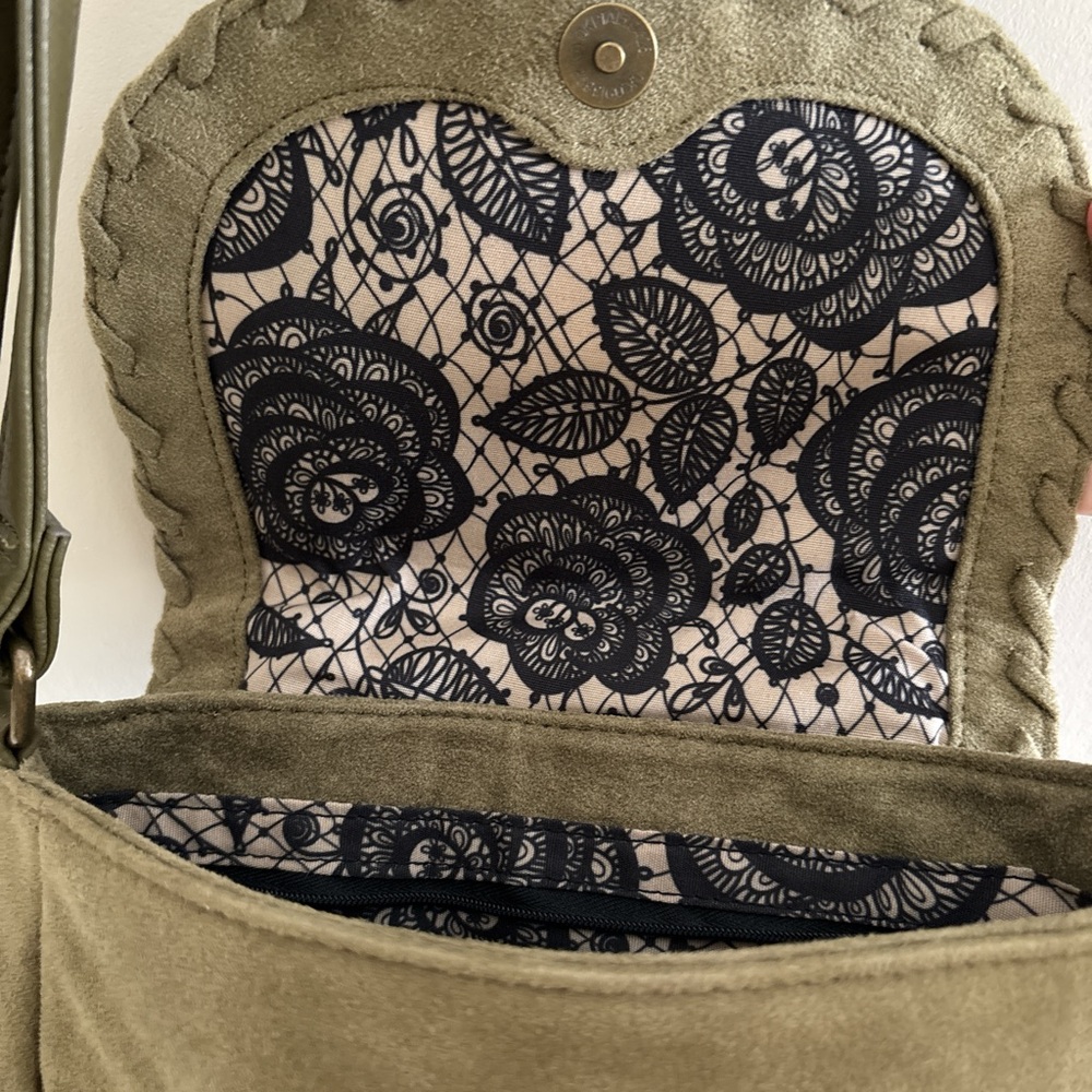 Carlos by Carlos Santana crossbody - Picture 4 of 7
